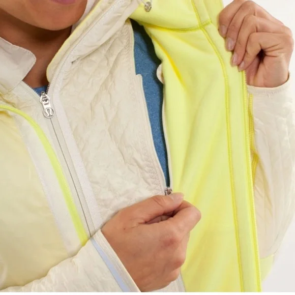 LULULEMON RUN BUNDLE UP GOOSE DOWN JACKET CLARITY YELLOW POLAR CREAM SIZE 2 - Picture 5 of 17